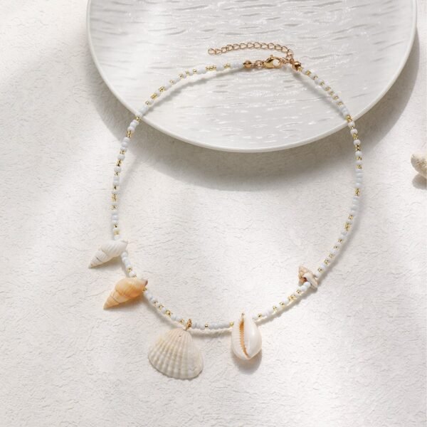 Cross-border Amazon new products: Summer casual ocean vacation style conch women's necklaces, fashionable shell pendants for collarbone chains