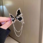 New-style French light luxury butterfly brooch with tassels, a unique and elegant accessory for blazers, sweaters, etc.