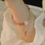 Huazhiyi New Chinese Style National Wind Flower and Bamboo Knot Bracelet for Women, Exquisite, Niche and with a Sense of Luxury, Strawberry Quartz Bamboo Knot as a Gift