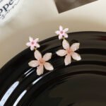 Graduated crystal pink flower earrings, new style in 2025, high - end women's fashionable jewelry