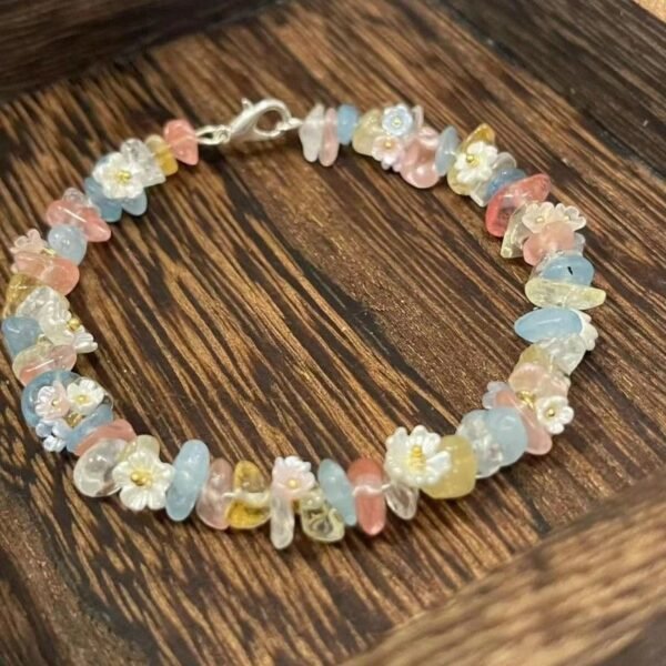 "Spring and Flower Fields" Dopamine-colored Crystal Flower Bracelet, a Delicate Summer Jewelry Gift for Sweet Girls and Besties