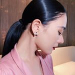 Korean high-end bow stud earrings for women, with a niche and stylish design. New styles for 2025.