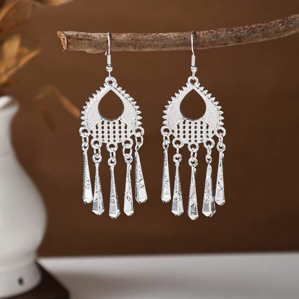 Ethnic style earrings, Bohemian alloy earrings, handmade complex alloy filigree craftsmanship, magnificent pendant earrings