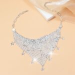 Popular fashion necklaces, trendy collarbone chains, pentagram vintage triangular scarf necklaces