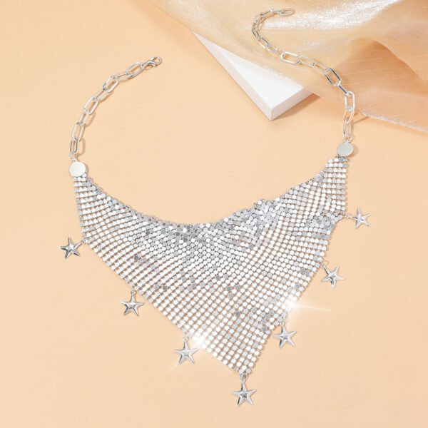 Popular fashion necklaces, trendy collarbone chains, pentagram vintage triangular scarf necklaces