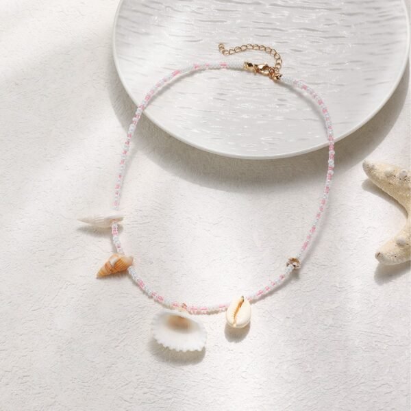 Cross-border Amazon new products: Summer casual ocean vacation style conch women's necklaces, fashionable shell pendants for collarbone chains