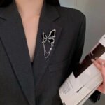 New-style French light luxury butterfly brooch with tassels, a unique and elegant accessory for blazers, sweaters, etc.