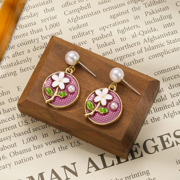 Silver Needle New Chinese Style Earrings with Enamel Color, Pearl Flower Stud Earrings, Vintage Ear Ornaments, Minority High-End Sense Women's Cross-Border.