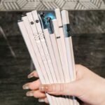 High-end chopsticks, mildew-proof and antibacterial, suitable for household use, heat-resistant, one pair per person. New alloy style for families, non-slip, with a new and high-value appearance.